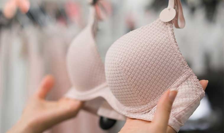 Oamenii de știință explică de ce femeile nu ar trebui să mai poarte sutien