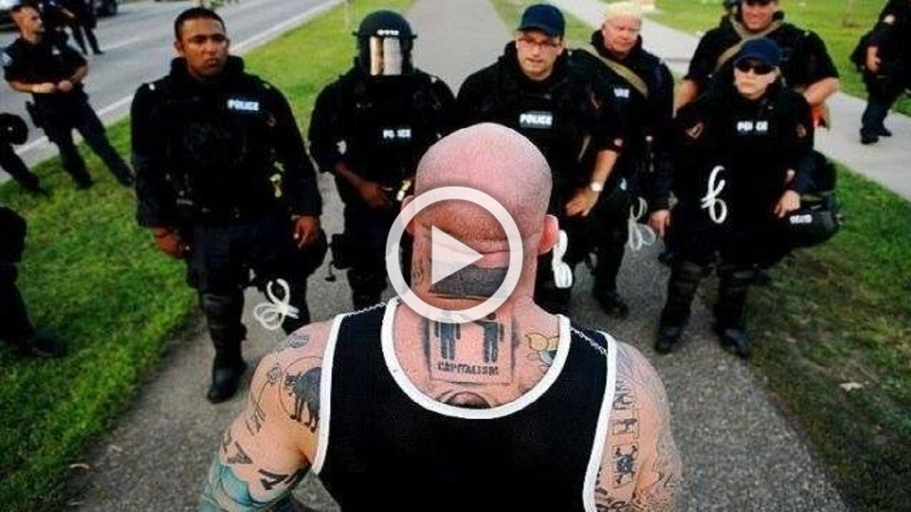 Niciodata, dar NICIODATA‚ nu te pune cu politia din America. Acest videoclip iti va arata DE CE!