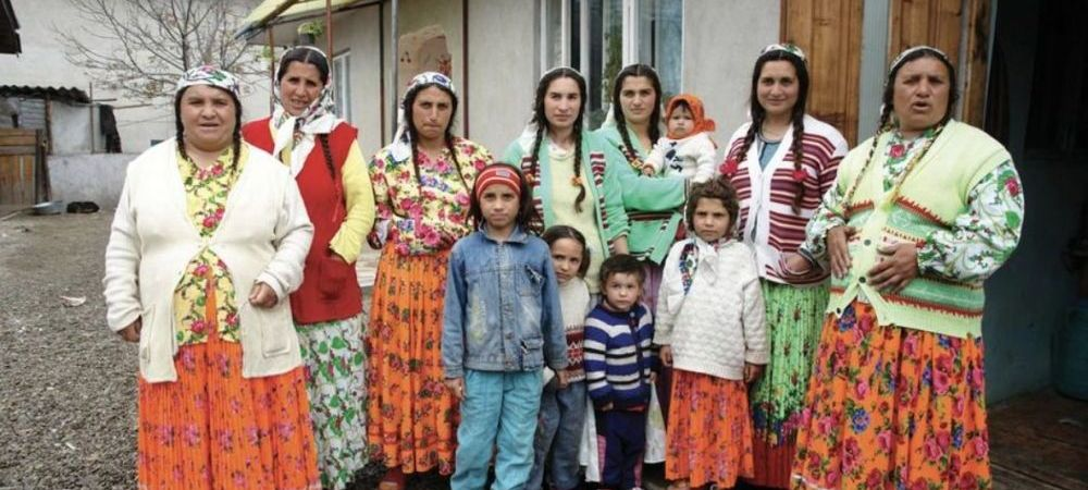 Comunitatea roma din Norvegia a cerut de urgenta avioane pentru a reveni in Romania: se tem ca vor fi infectati la Oslo! Ce decizie au luat autoritatile nordice