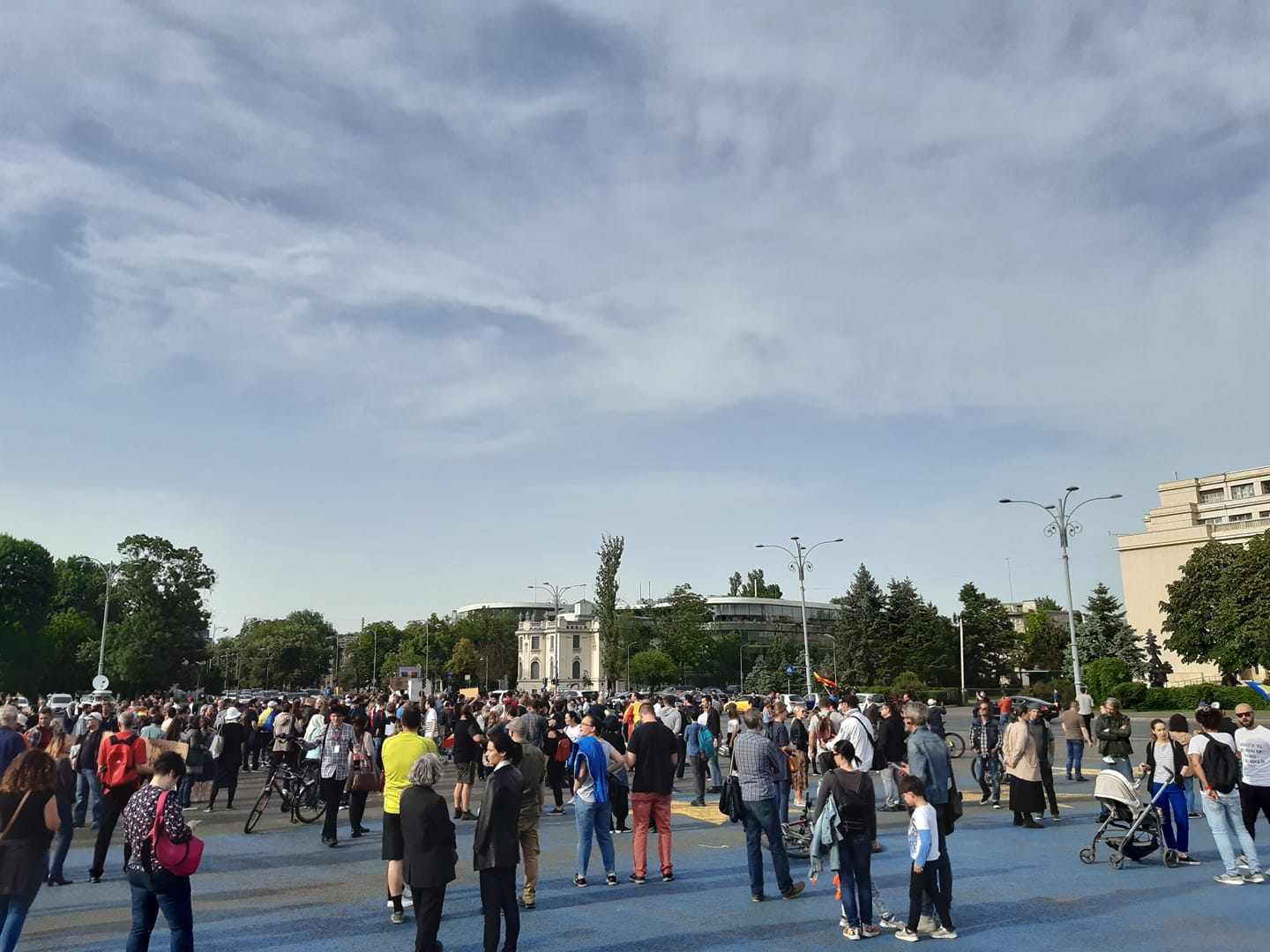 Protest în Capitală: „Nu vrem să fim cobaii lor!”